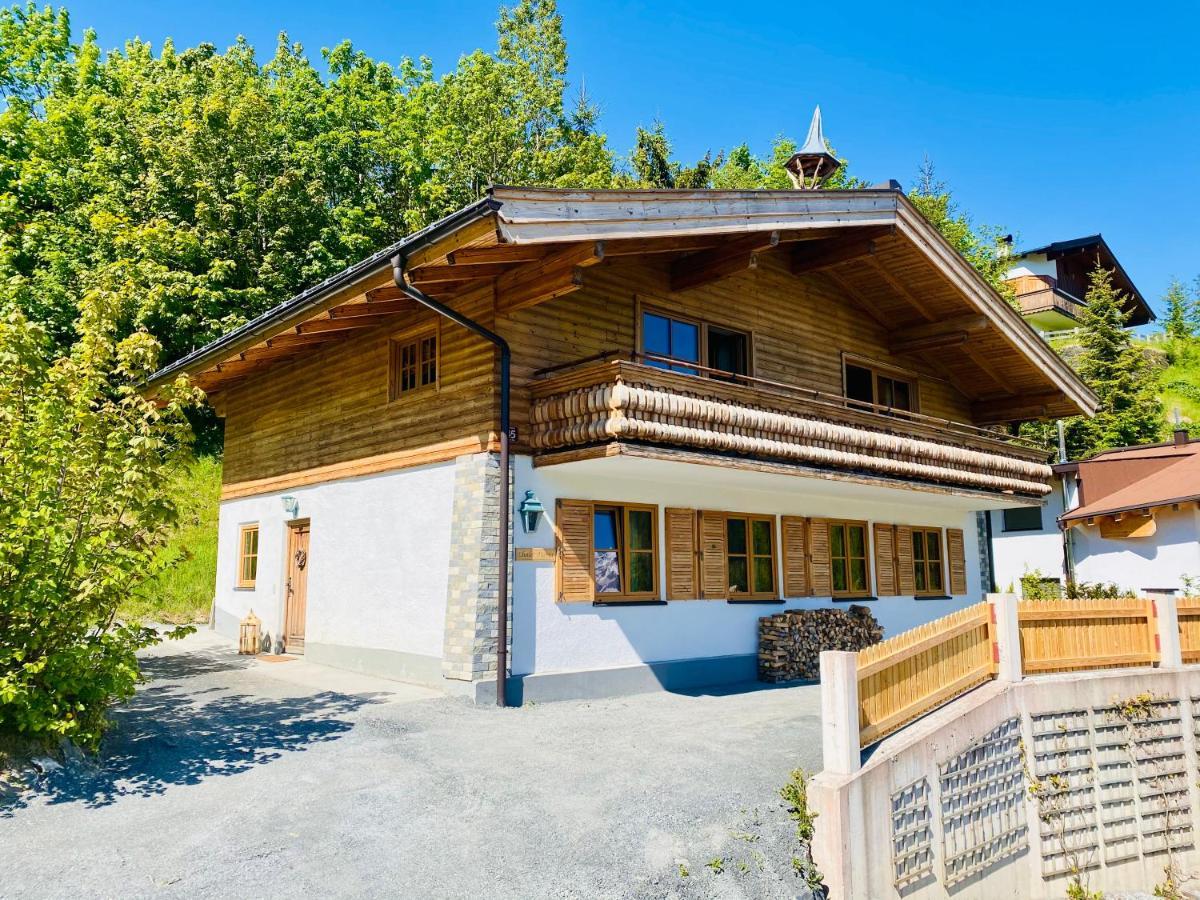 Ski-In & Ski-Out Out Chalet Maria With Amazing Mountain View Maria Alm am Steinernen Meer Exterior photo